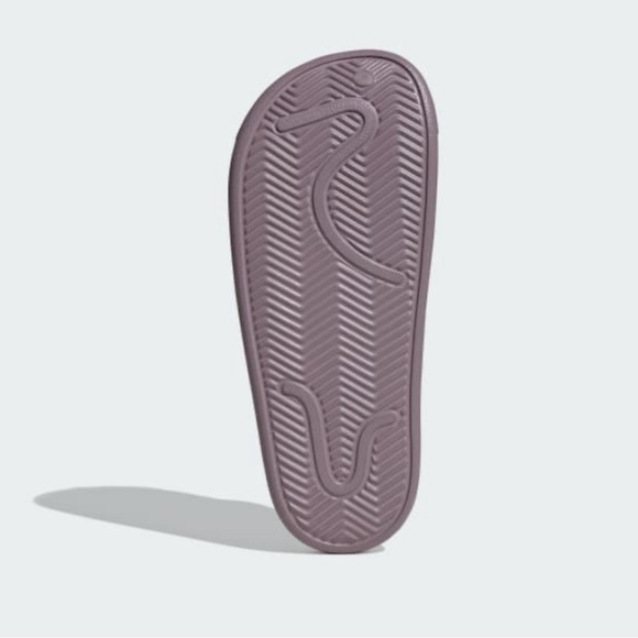 Adidas Adilette Clogs Sandals Slides Preloved Fig Unisex - Picture 3 of 9